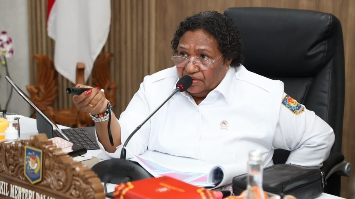 Wamendagri Ribka Haluk tegaskan informasi pendefinisian ulang OAP tidak benar