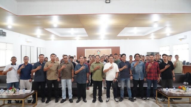 Danrem 044/Gapo Brigjen TNI Khabib Mahfud membuka workshop produksi video untuk mendukung program ketahanan pangan.