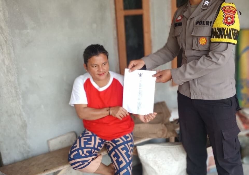 Personel Polsek Pulau Beringin saat patroli pencegahan Karhutla di OKU Selatan
