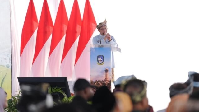 Mendagri Tito Karnavian saat groundbreaking Museum dan Monumen Bahasa Nasional di Pulau Penyengat