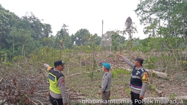 Personel Polsek Muaradua melakukan groundcheck hotspot Karhutla di Desa Bendi OKU Selatan