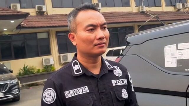 Petugas Polda Sumsel saat melakukan Operasi Sikat I Musi untuk memberantas kejahatan 3C.