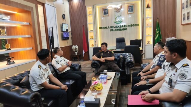 Kepala Rutan Palembang Aris Supriyadi perkuat sinergitas dengan Kejaksaan Negeri Palembang