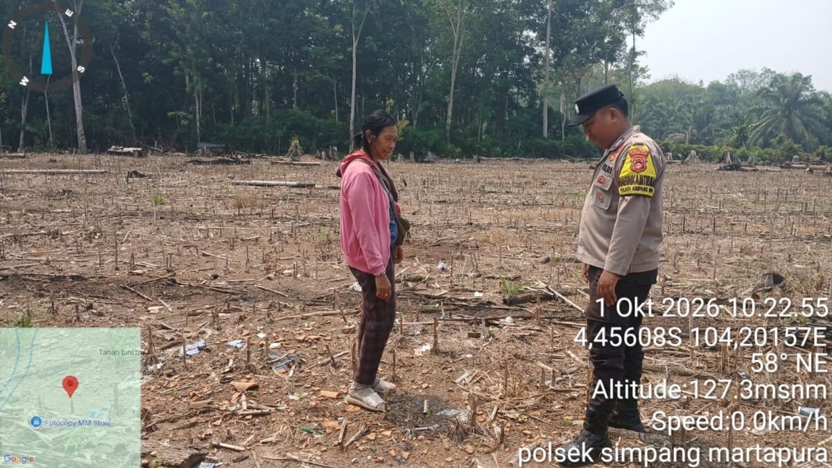 Bhabinkamtibmas Polsek Simpang Dampingi Petani Jagung, Edukasi Pengelolaan Lahan Tanpa Bakar