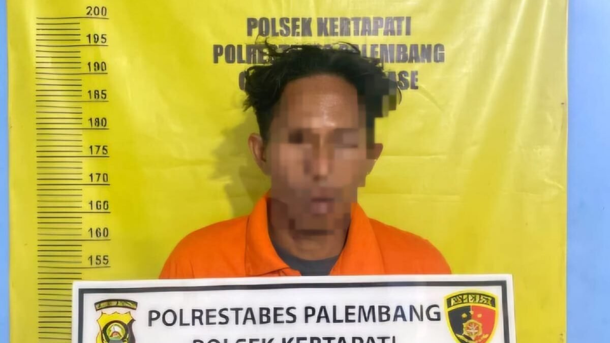 Terekam CCTV, Tiga Tersangka Curi Gearbox Mobil dari Garasi Rumah Warga