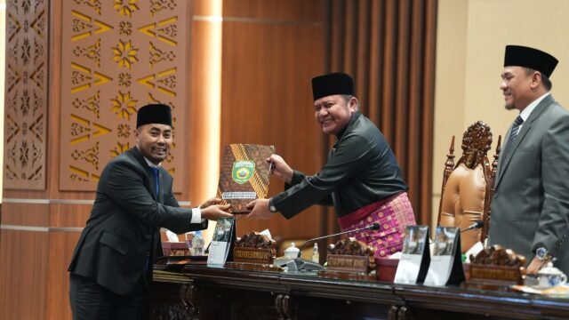 Gubernur Herman Deru sampaikan pendapat akhir perubahan APBD Sumsel 2026 di Rapat Paripurna DPRD Sumsel