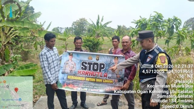 Bhabinkamtibmas Polsek Muaradua saat melaksanakan sambang dan cooling system di Desa Pelangki, OKU Selatan
