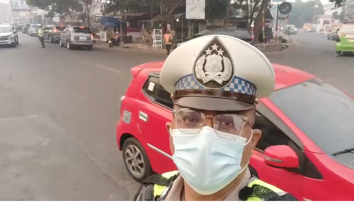 Ciptakan Kamseltibcarlantas, Unit Lantas Polsek IT I Palembang Intensifkan Gatur Pagi di Simpang Mayor Ruslan
